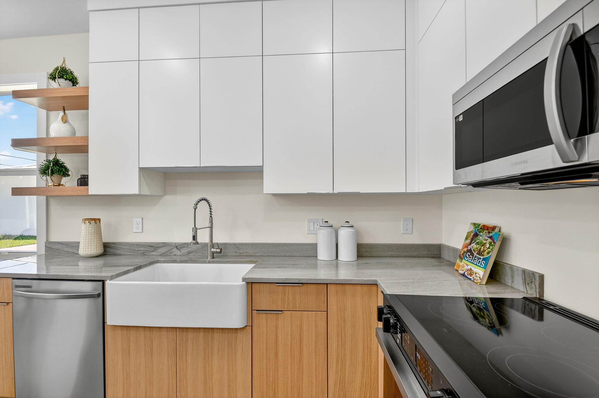 PINE GARDENS - Residential