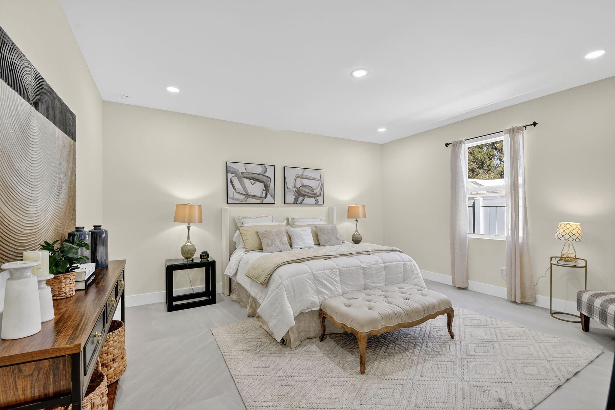 PINE GARDENS - Residential