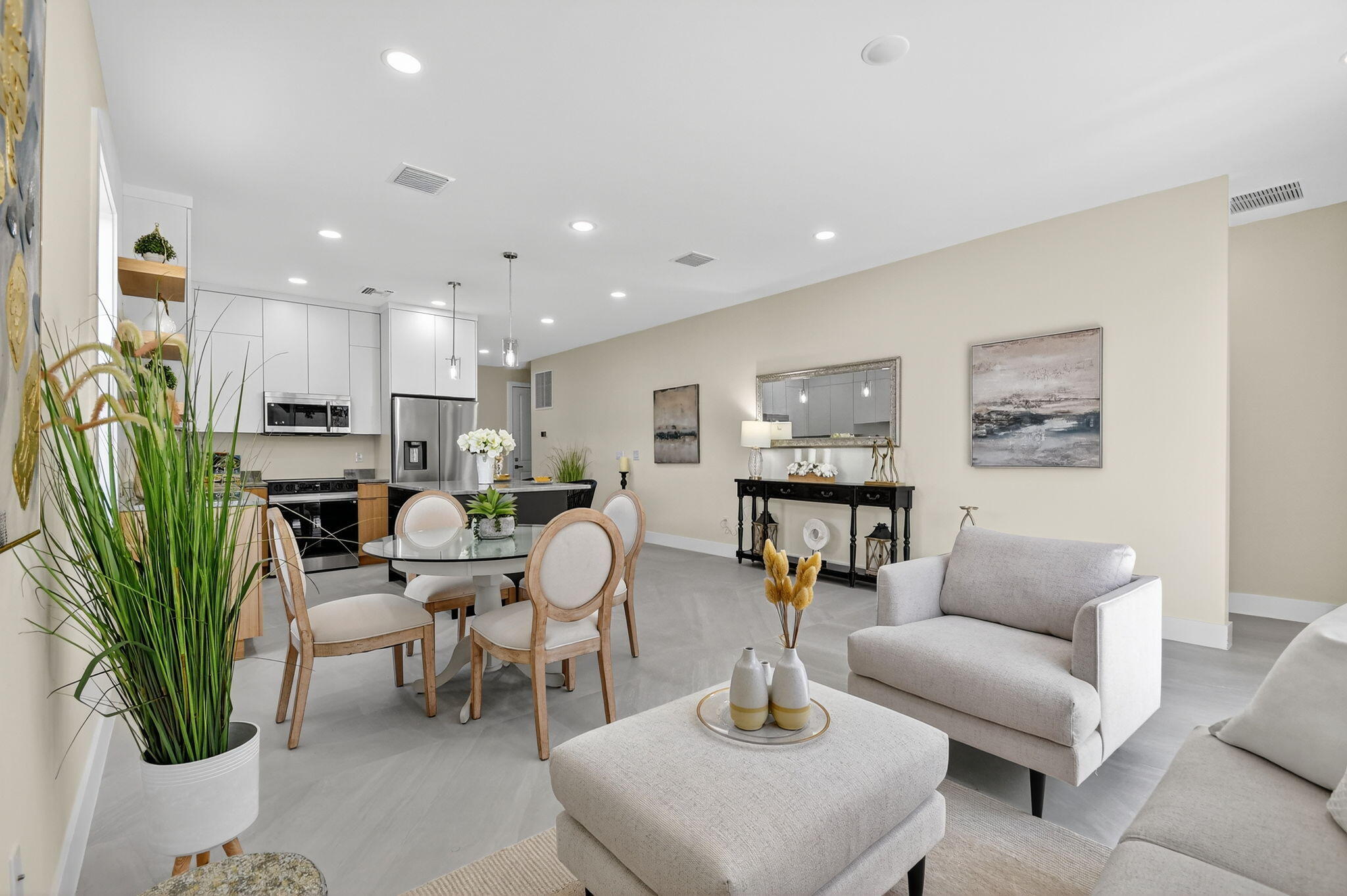 PINE GARDENS - Residential