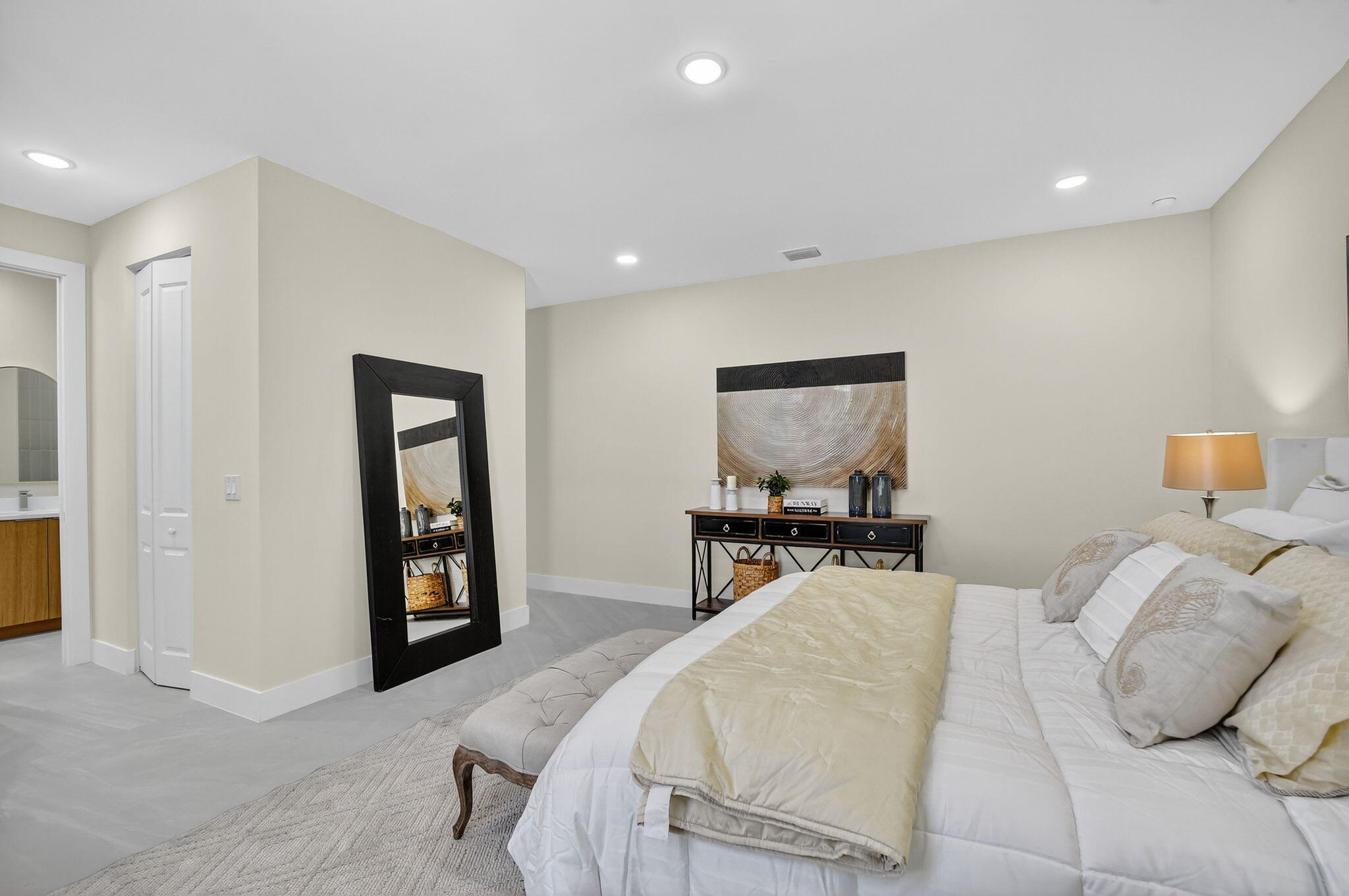 PINE GARDENS - Residential