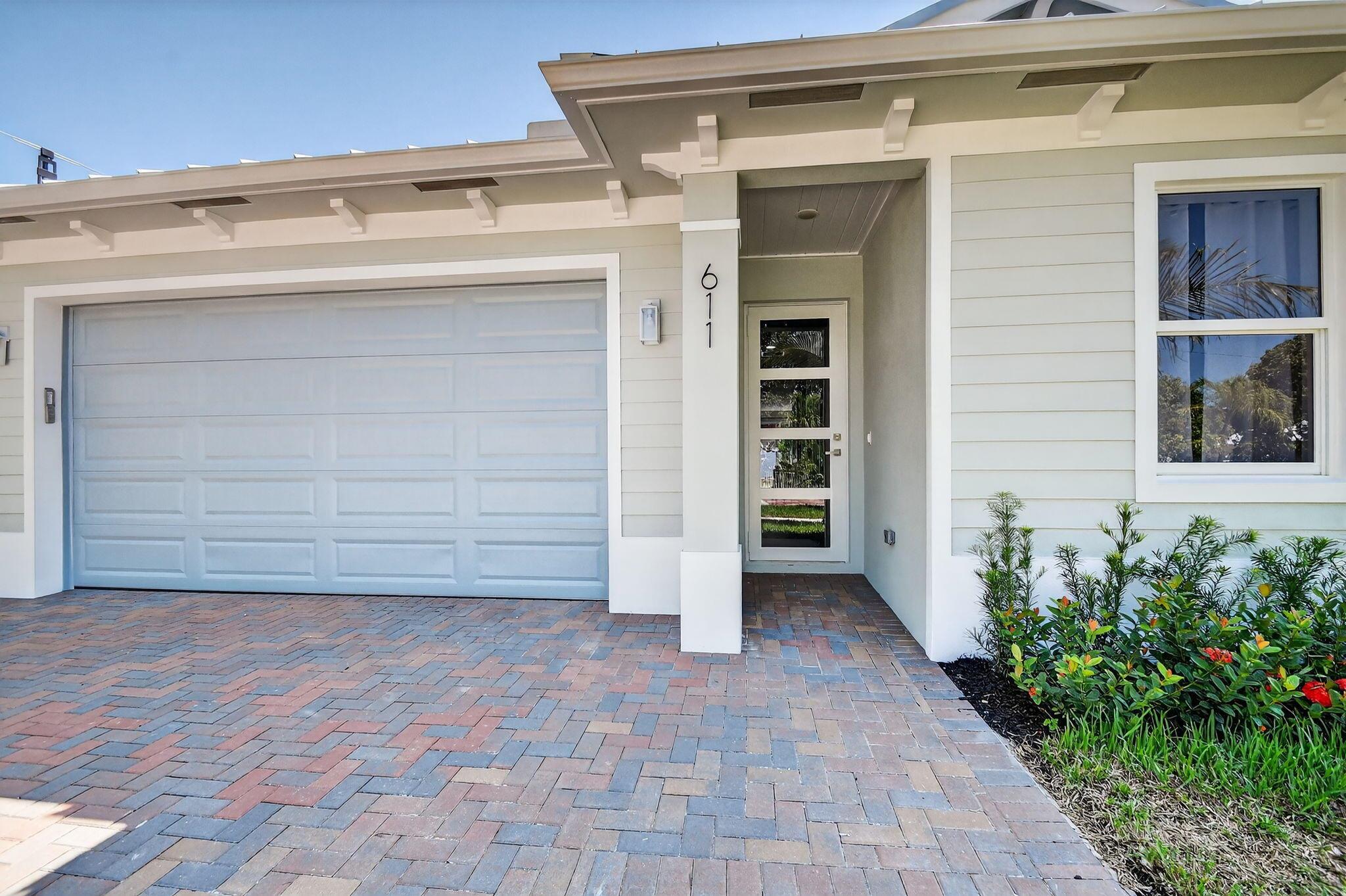 611 N Loxahatchee Drive