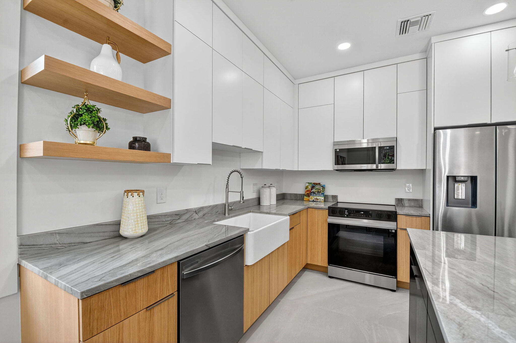 PINE GARDENS - Residential