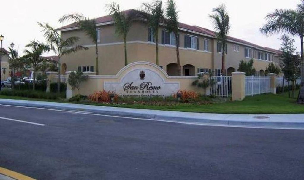 Photo of 6050 SW 19th Ct, North Lauderdale, FL 33068 (MLS # F10490447)