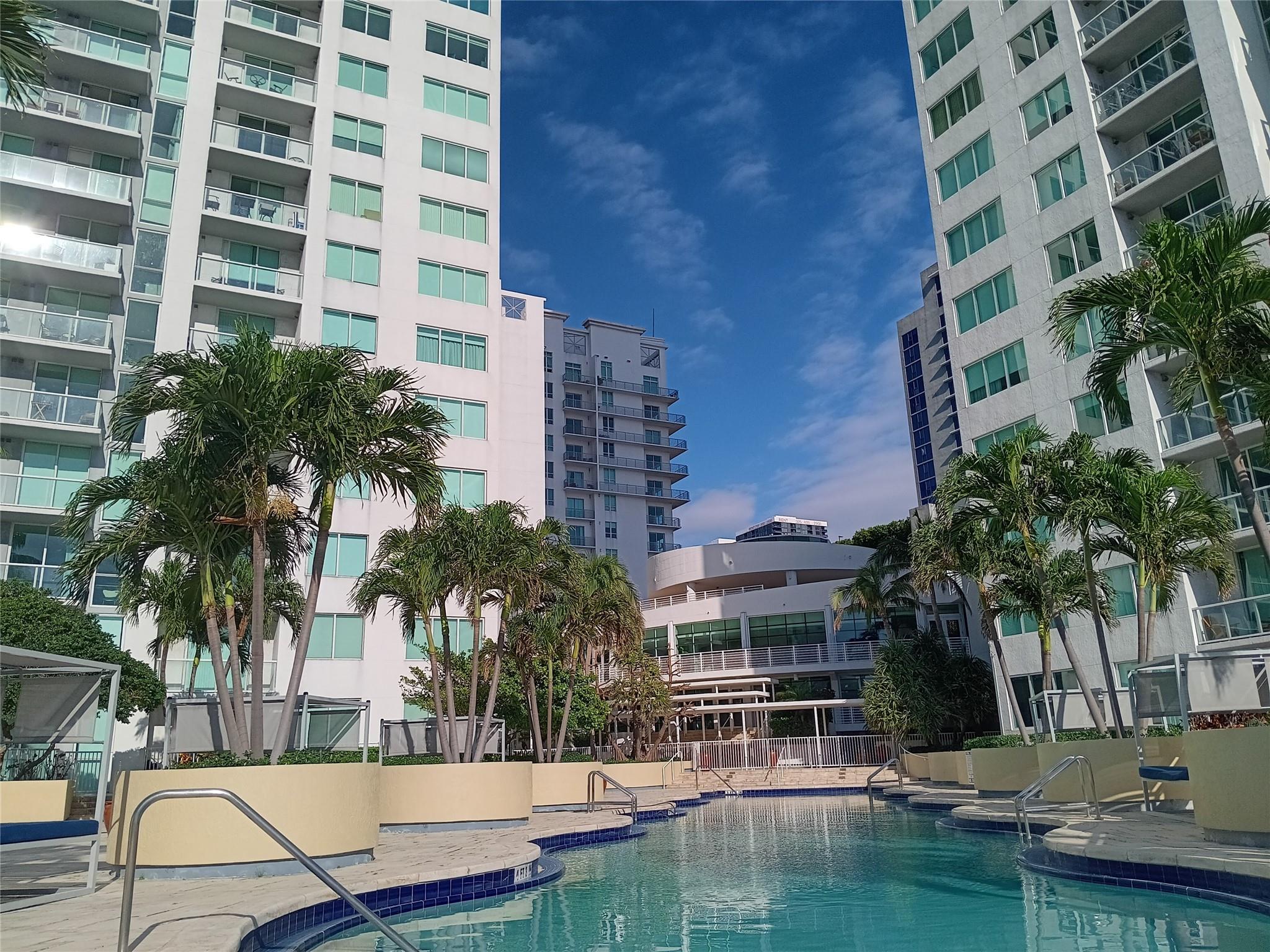 VIZCAYNE SOUTH CONDO - Residential Lease