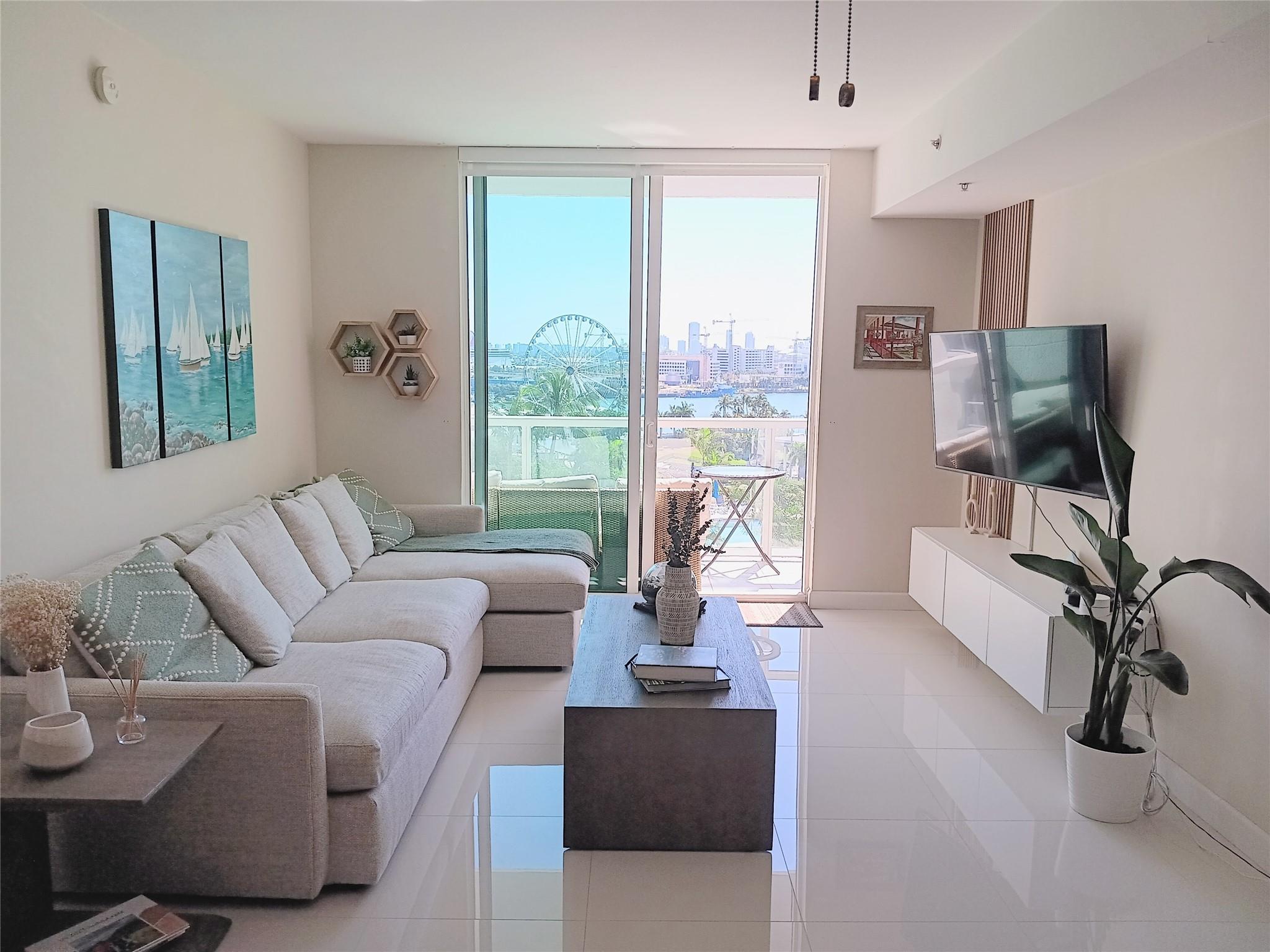 VIZCAYNE SOUTH CONDO - Residential Lease
