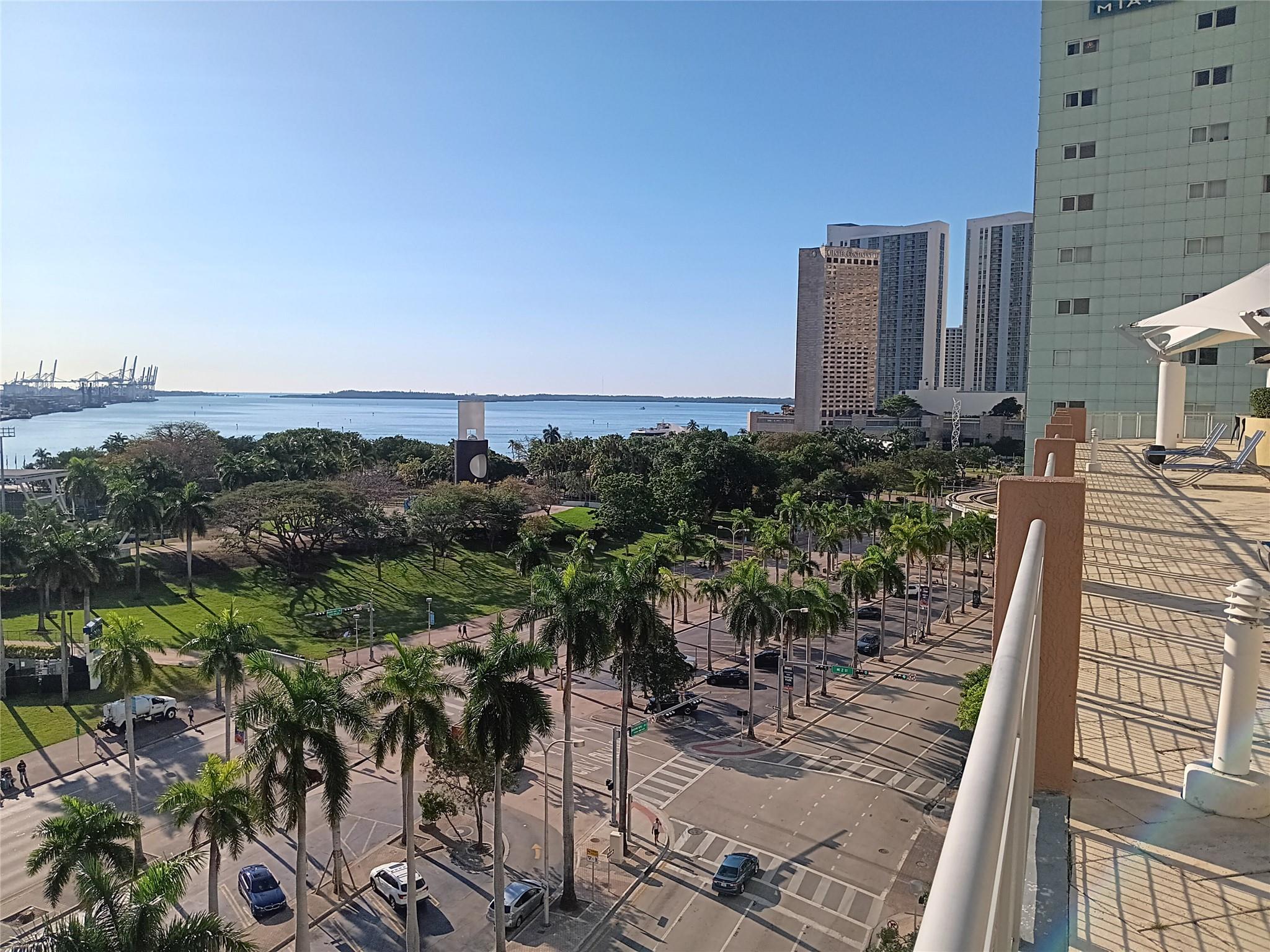 VIZCAYNE SOUTH CONDO - Residential Lease