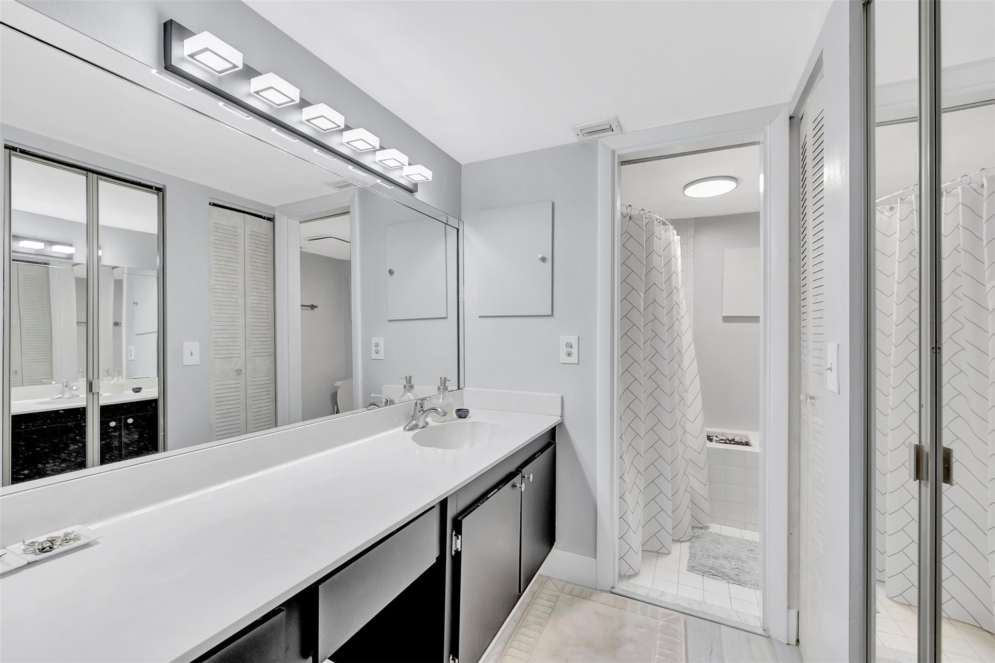 Hammocks - Lake Forest - Residential