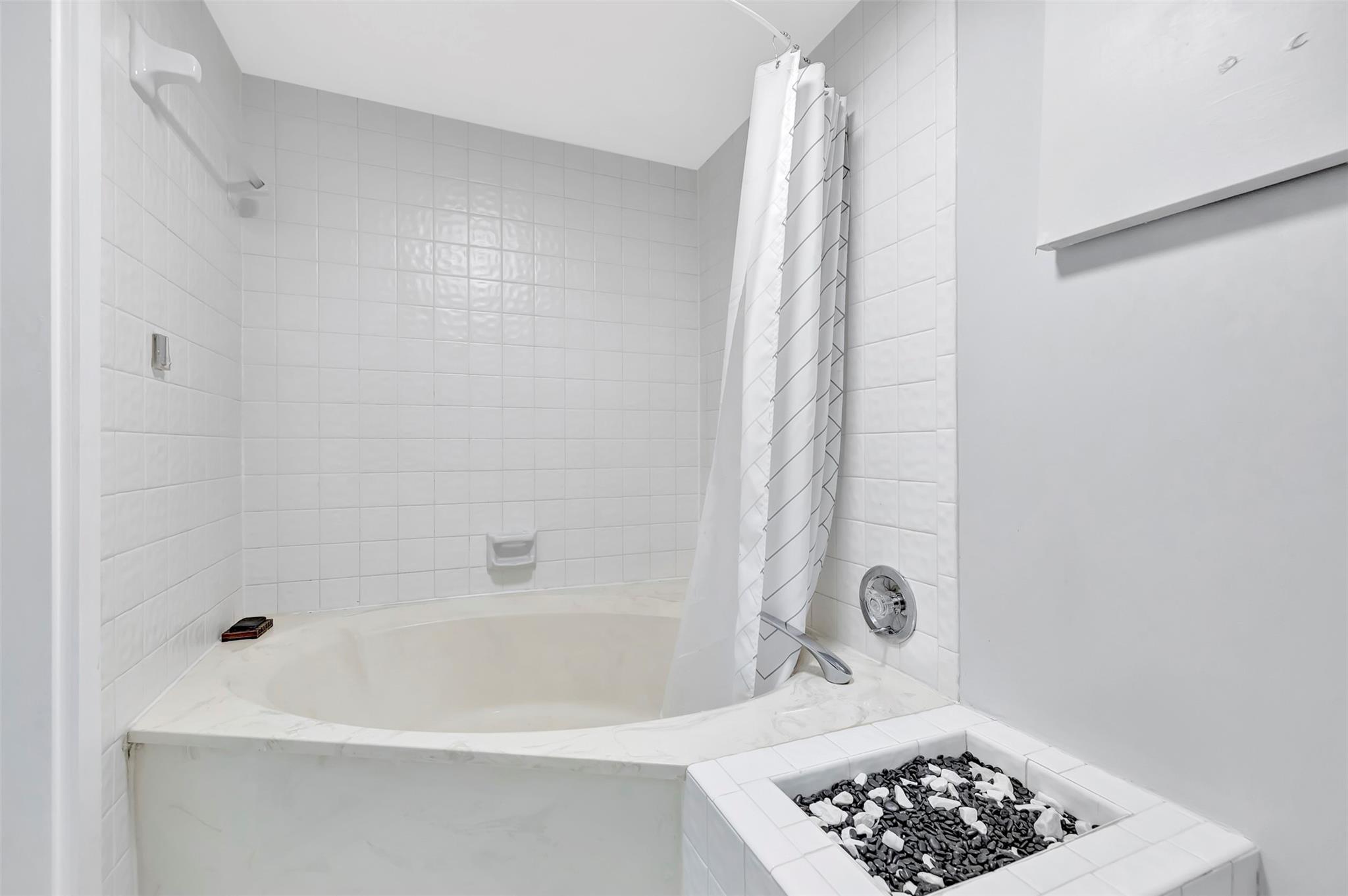 Hammocks - Lake Forest - Residential