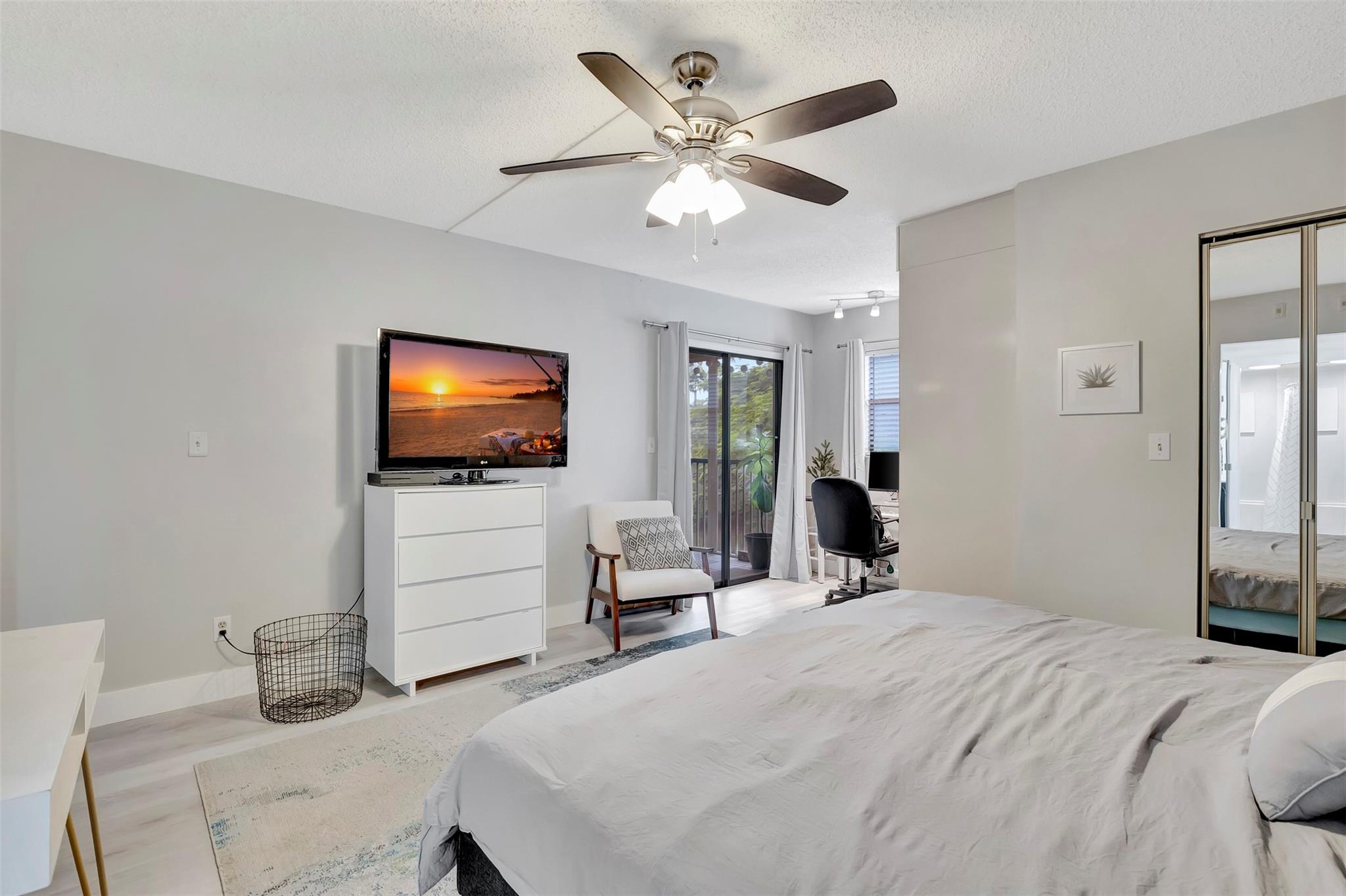 Hammocks - Lake Forest - Residential