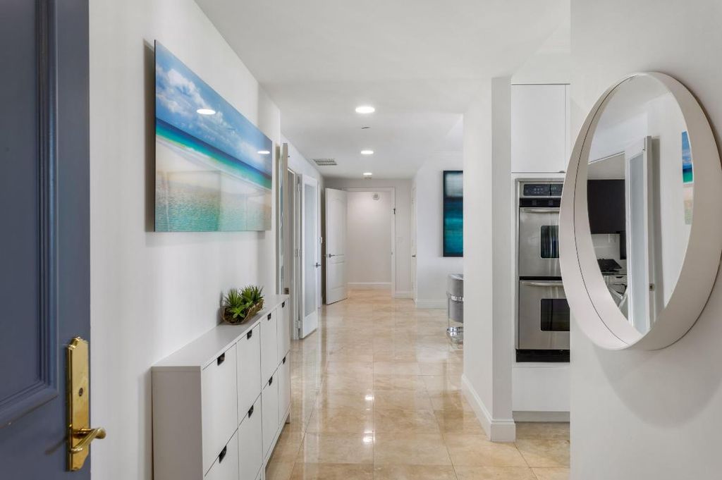 Photo of 550 SE Mizner Boulevard #B402, Boca Raton, FL 33432 (MLS # R11143924)