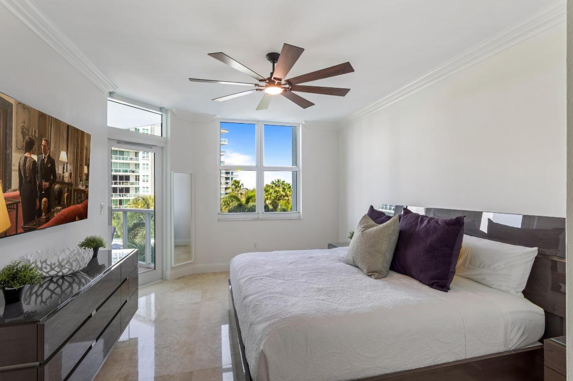 TOWNSEND PLACE CONDO - Residential