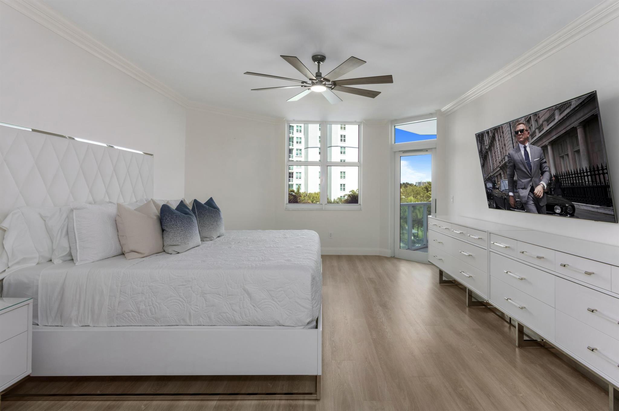 TOWNSEND PLACE CONDO - Residential