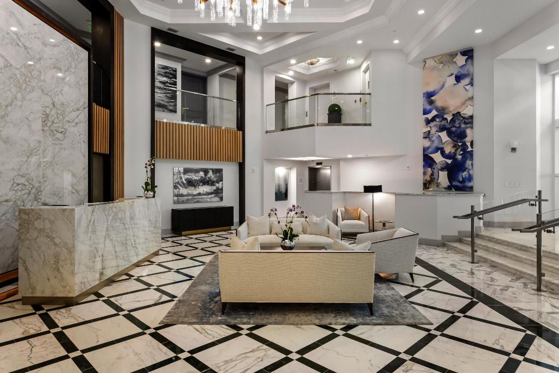 TOWNSEND PLACE CONDO - Residential