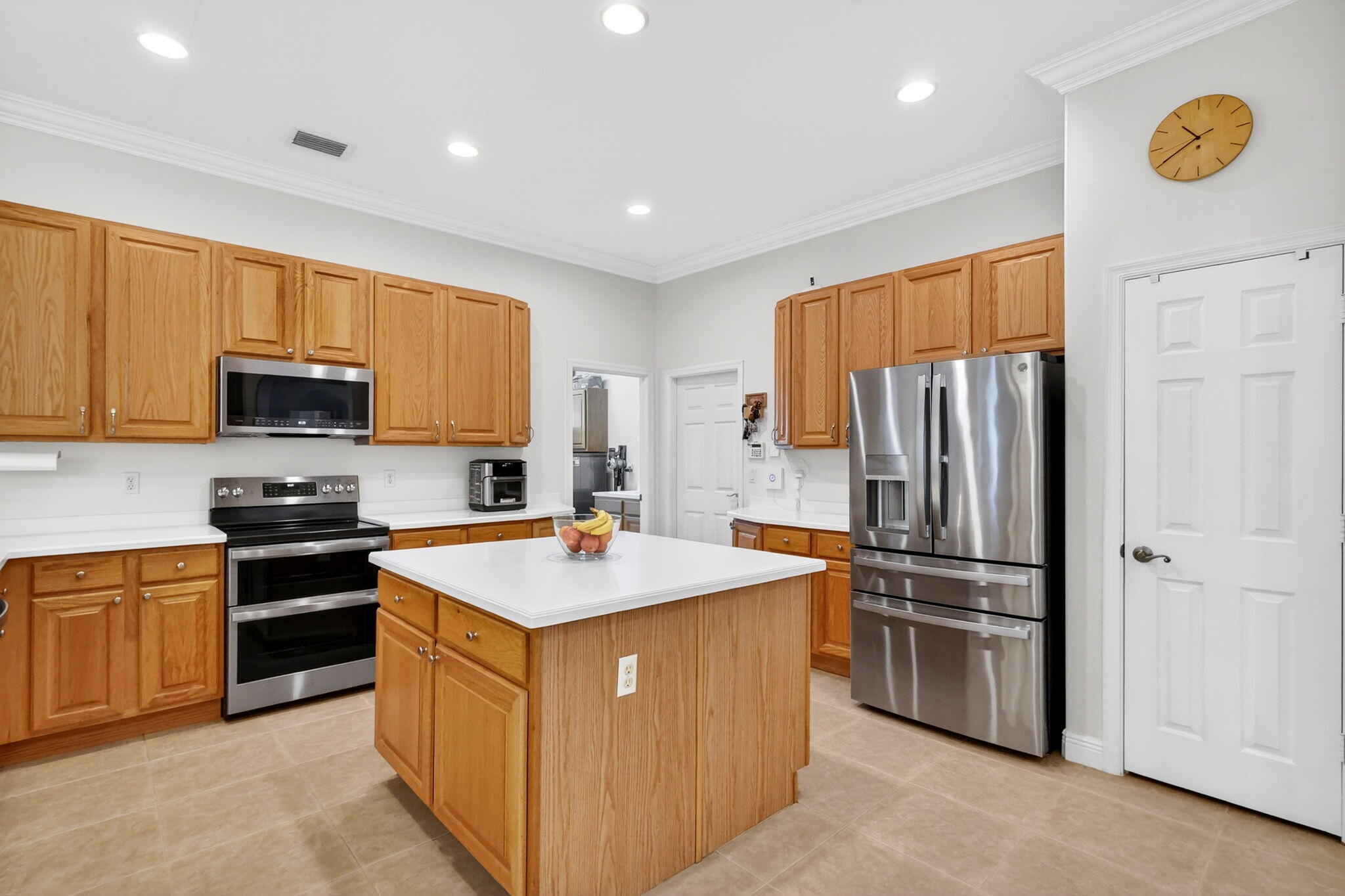 LAKE TUSCANY - Residential