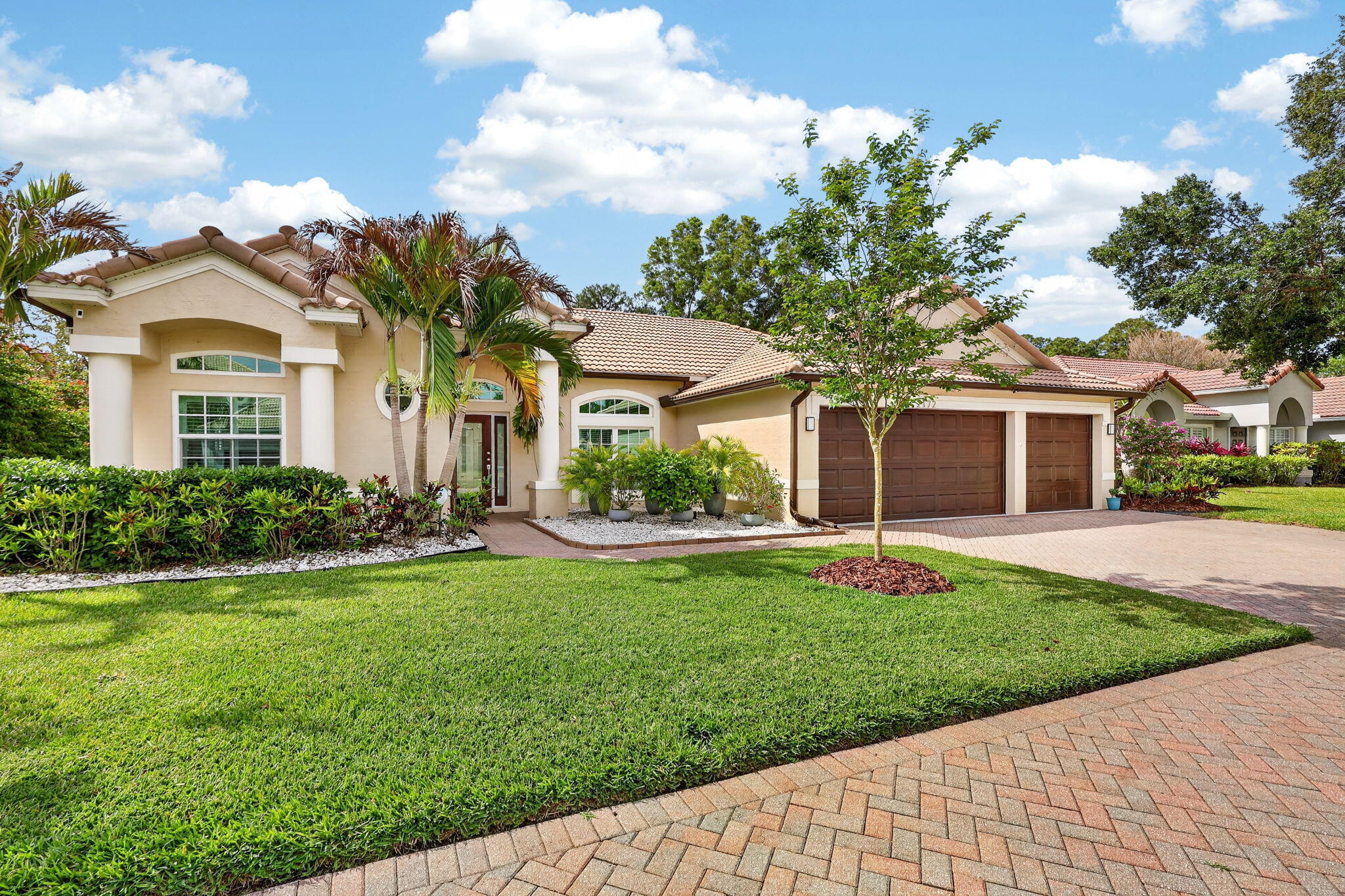 LAKE TUSCANY - Residential