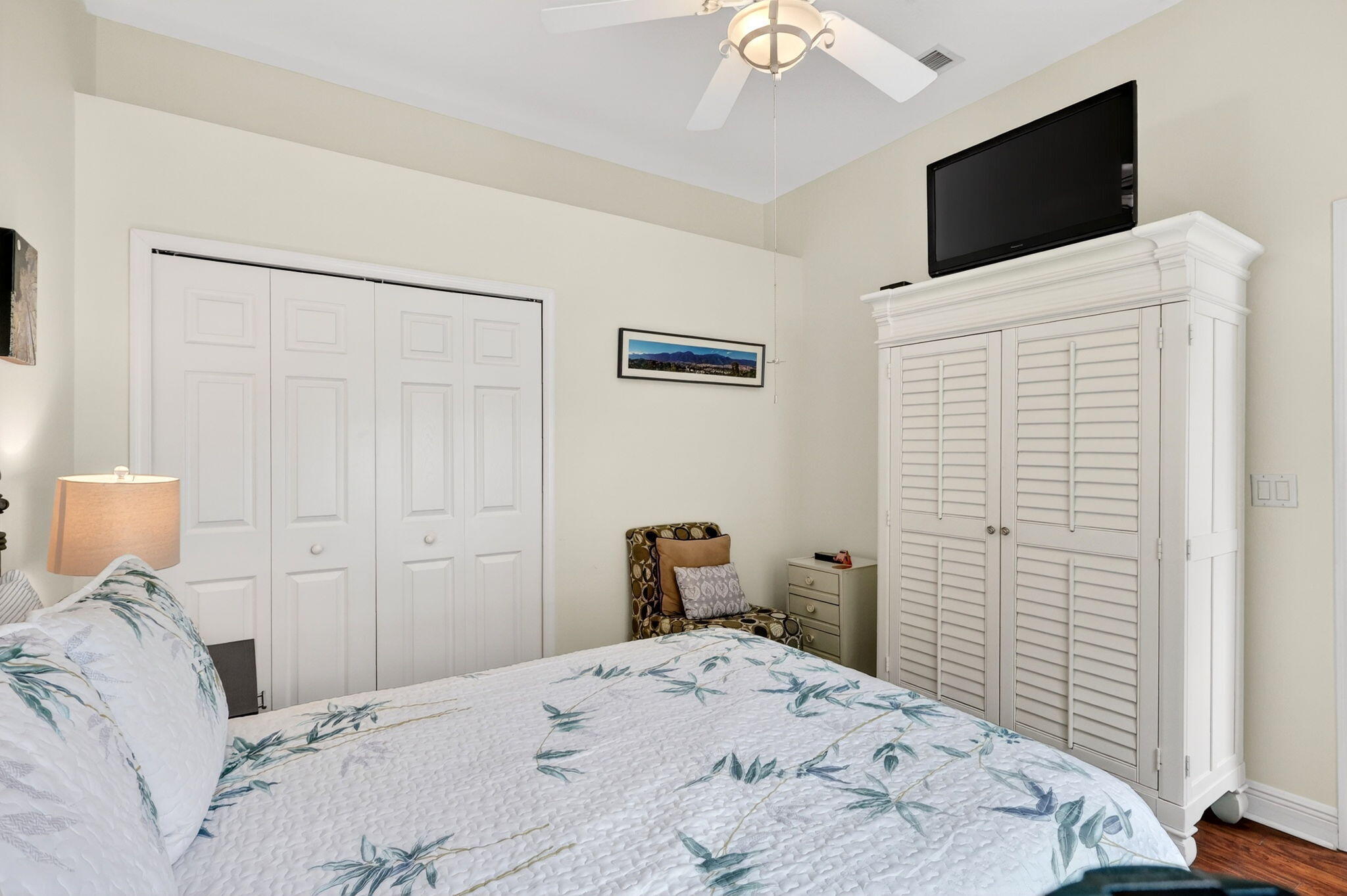 LAKE TUSCANY - Residential