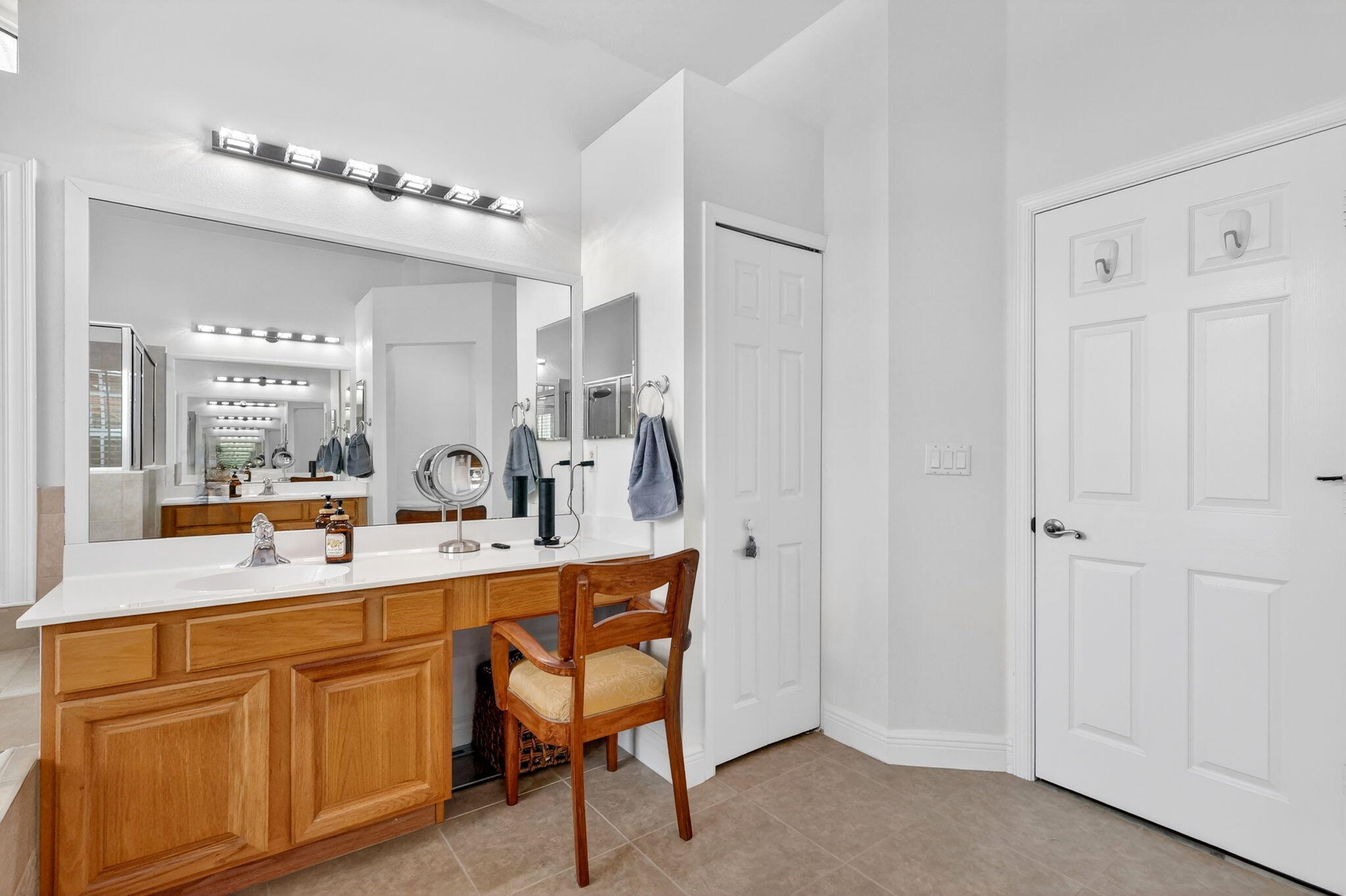 LAKE TUSCANY - Residential