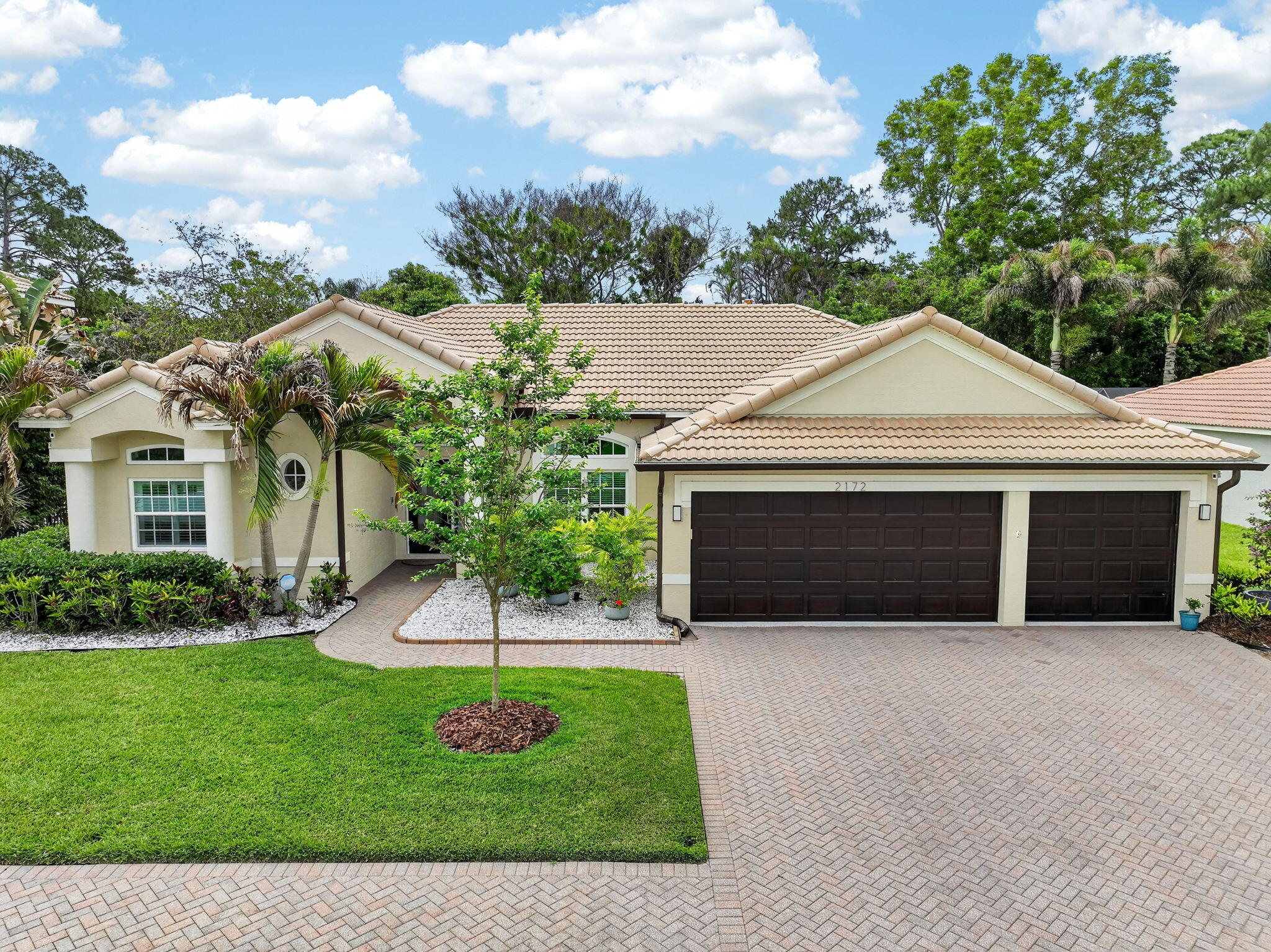 LAKE TUSCANY - Residential