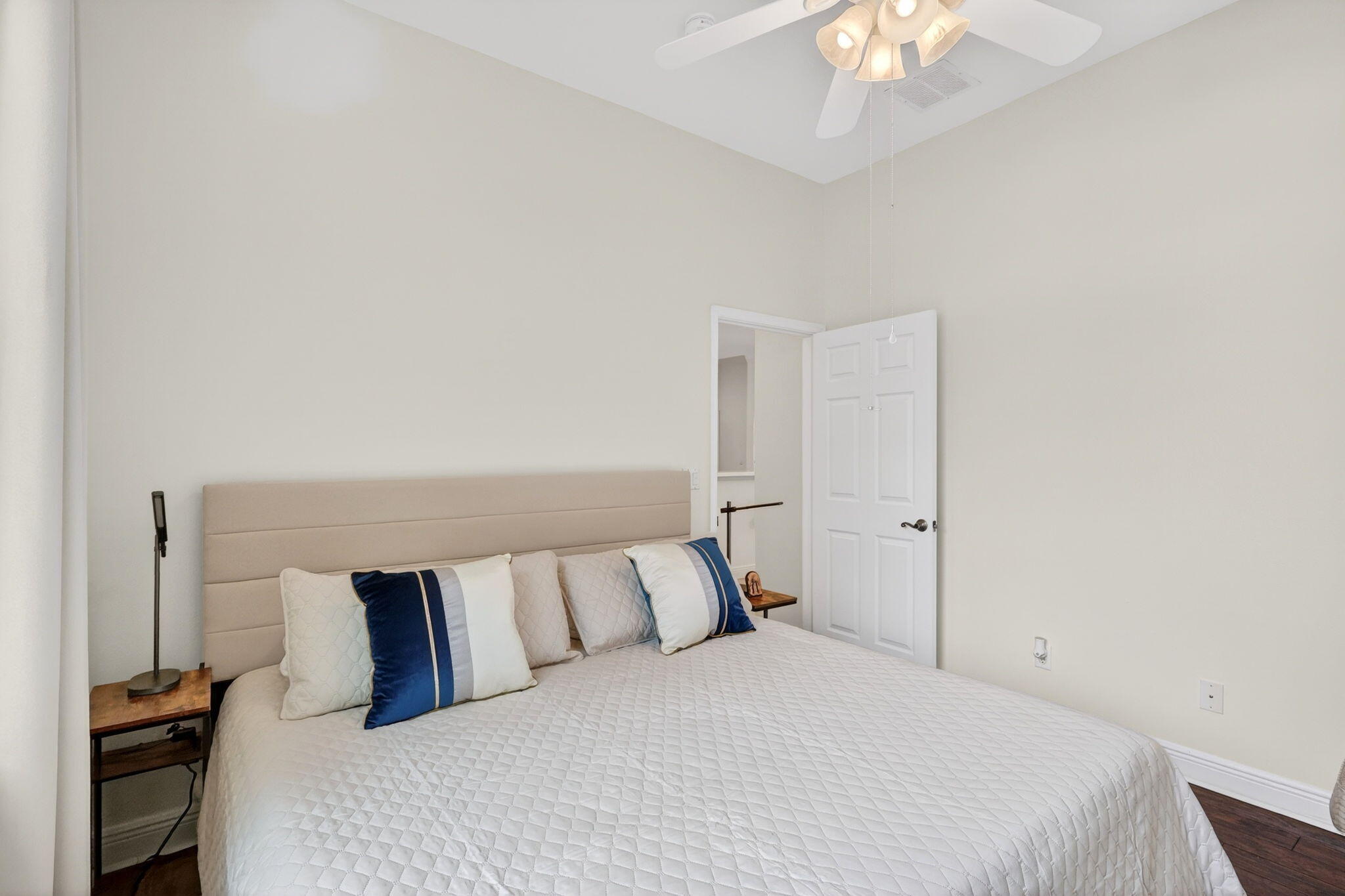 LAKE TUSCANY - Residential