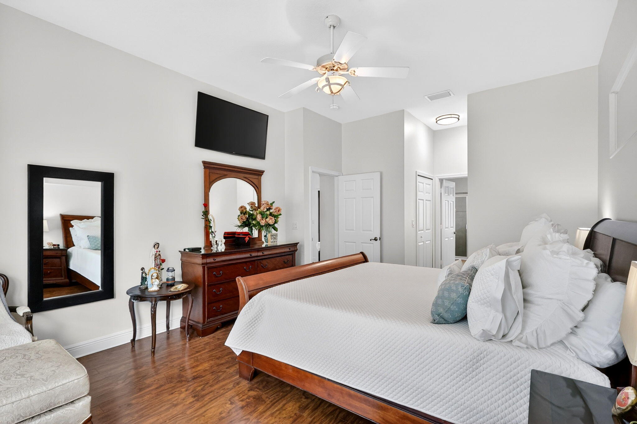 LAKE TUSCANY - Residential