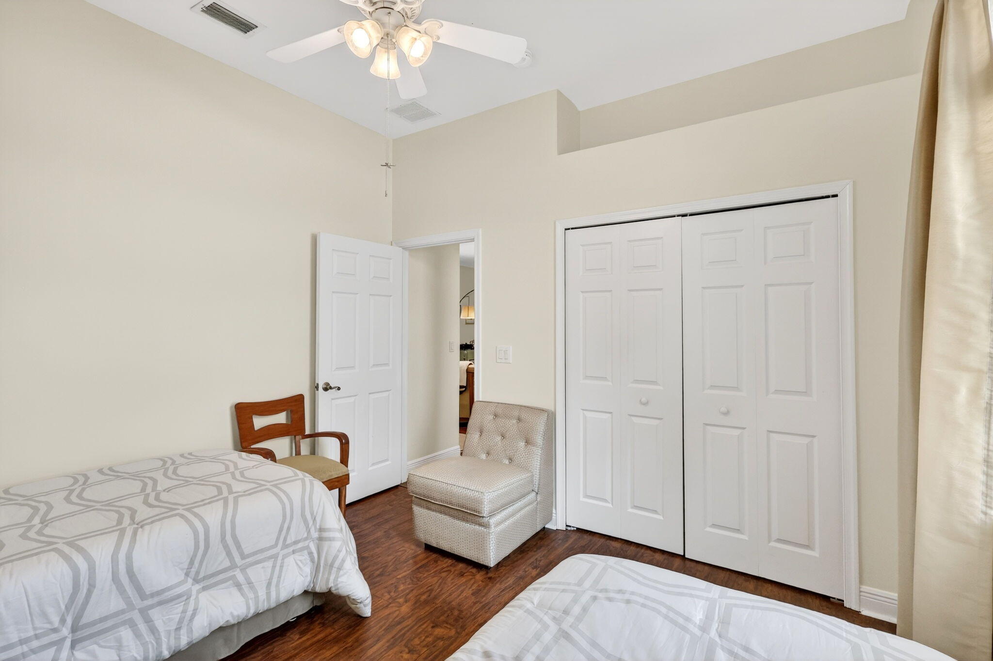 LAKE TUSCANY - Residential