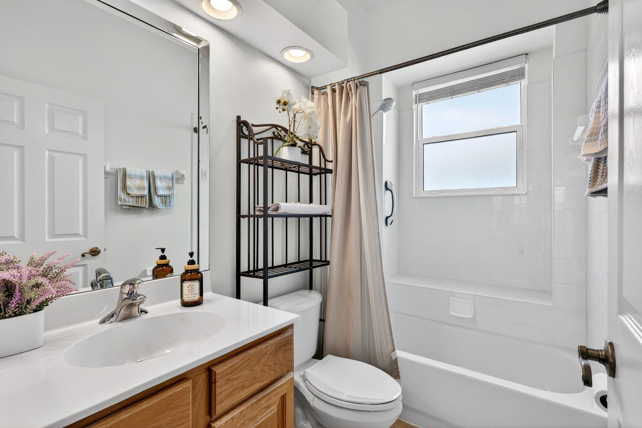 LAKE TUSCANY - Residential