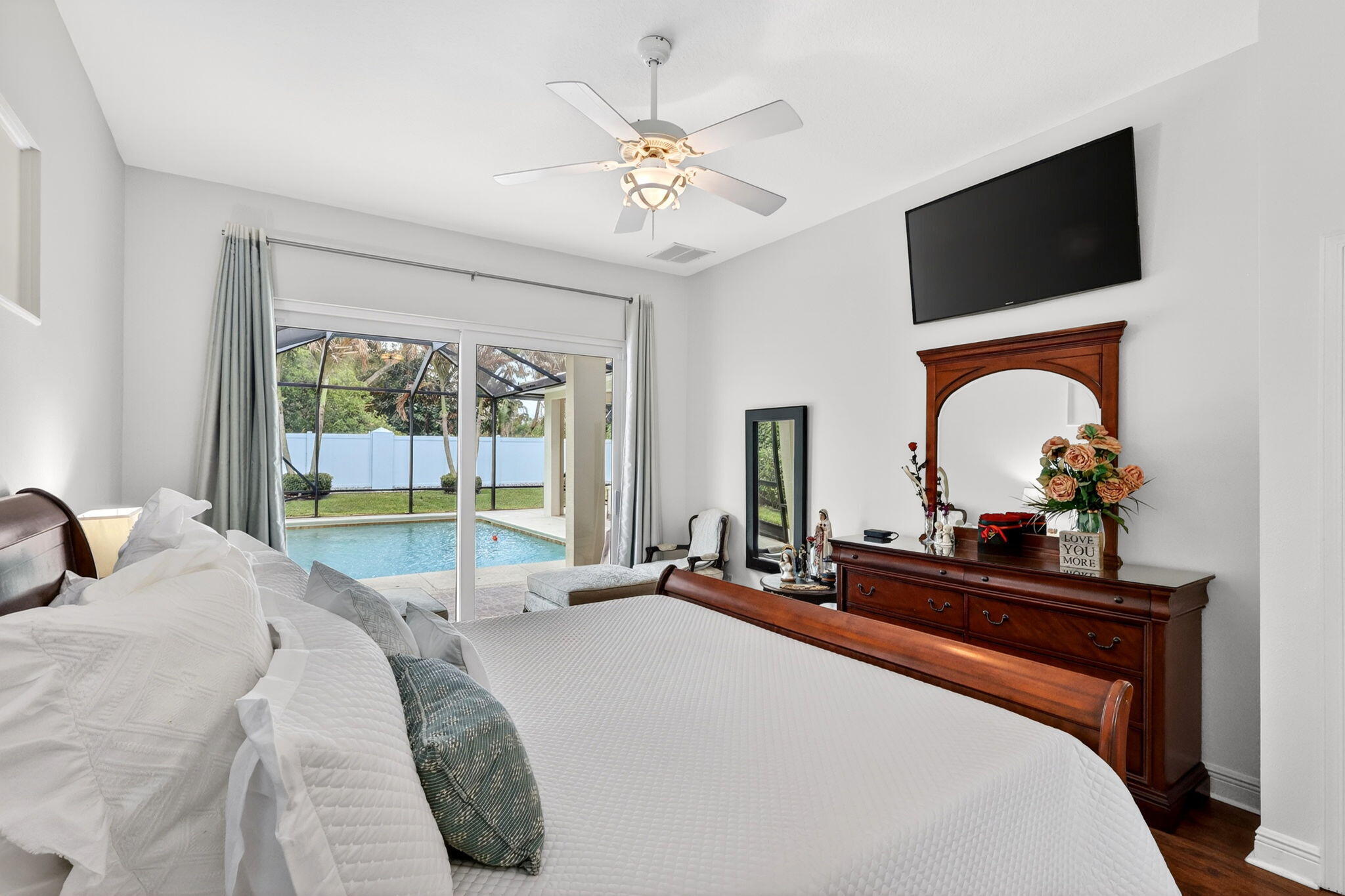 LAKE TUSCANY - Residential