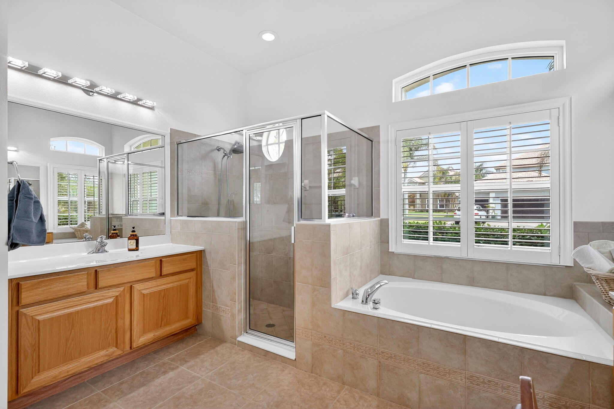 LAKE TUSCANY - Residential