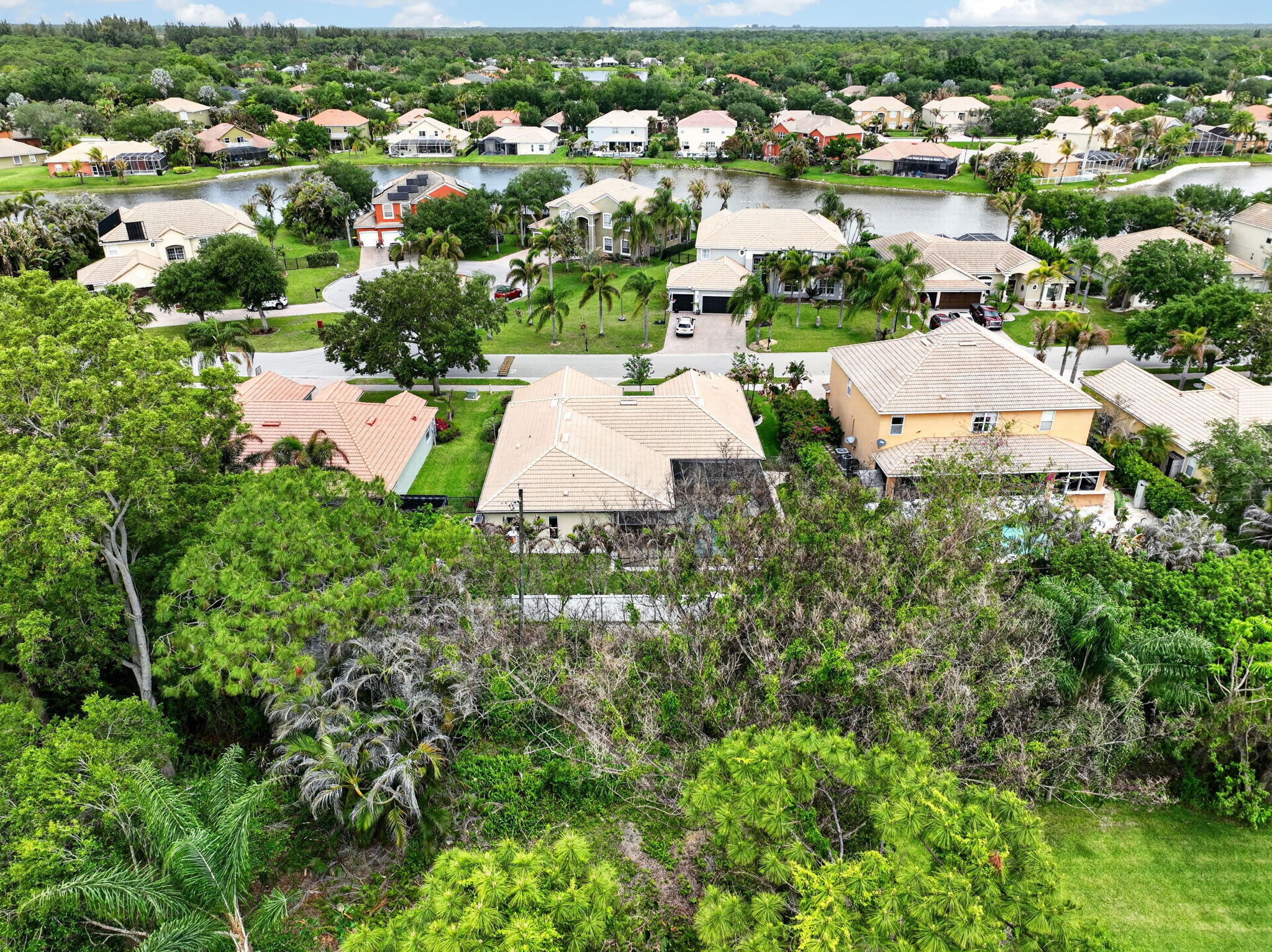 LAKE TUSCANY - Residential