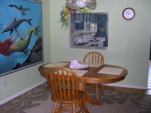 COMMODORE CONDOMINIUM - Residential