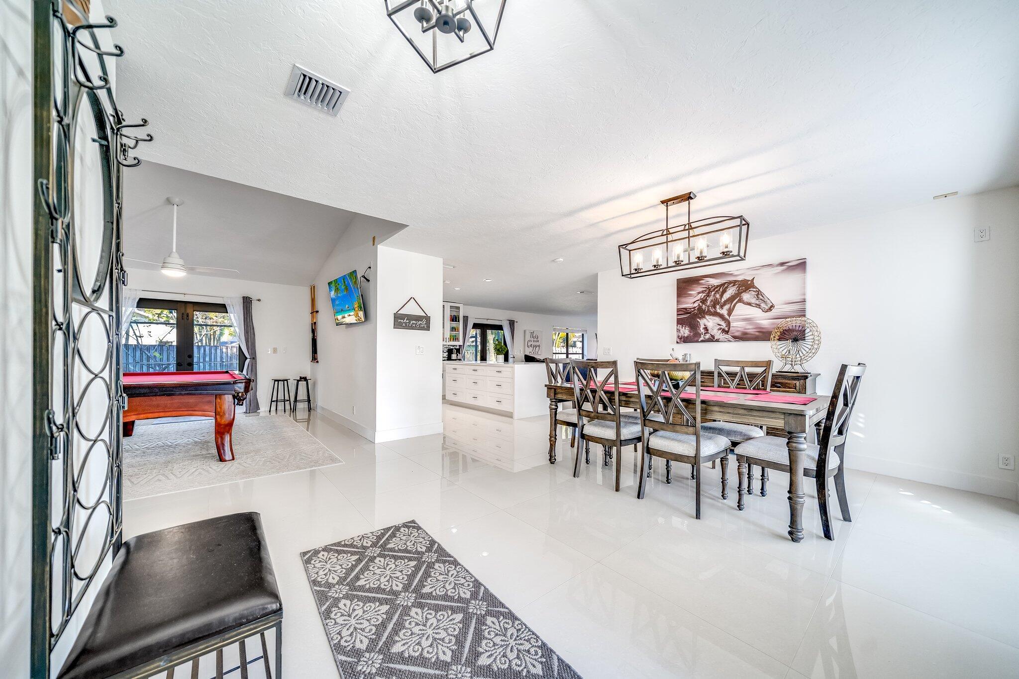 SUGAR POND MANOR OF WELLI - Residential Lease