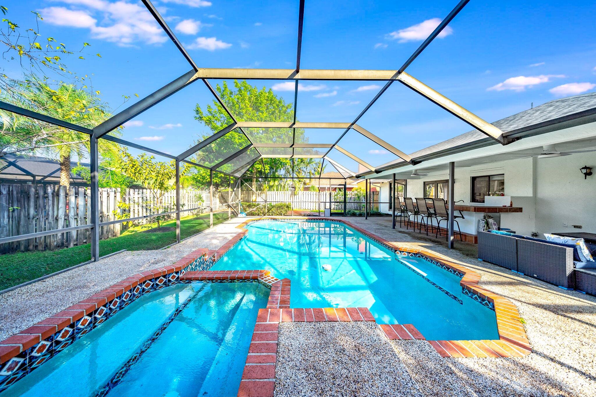 SUGAR POND MANOR OF WELLI - Residential Lease