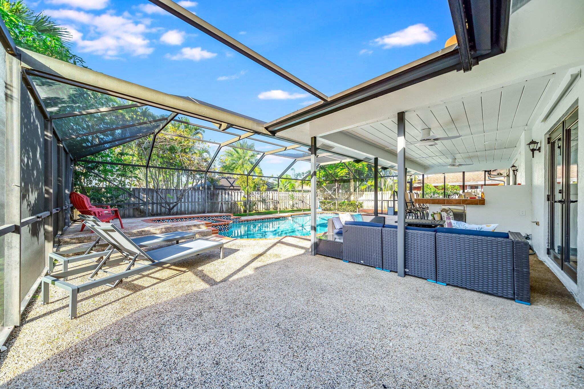 SUGAR POND MANOR OF WELLI - Residential Lease