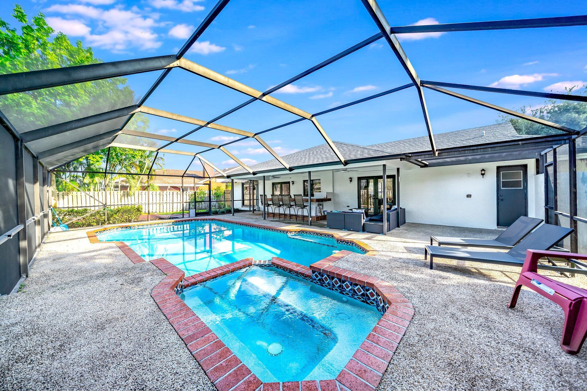 SUGAR POND MANOR OF WELLI - Residential Lease