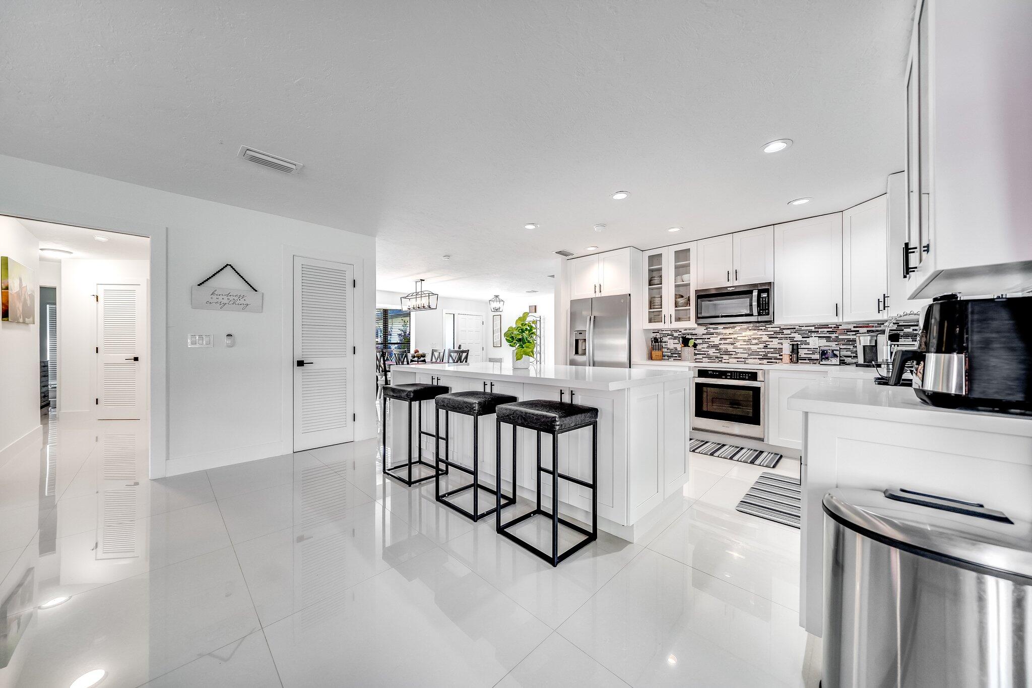 SUGAR POND MANOR OF WELLI - Residential Lease