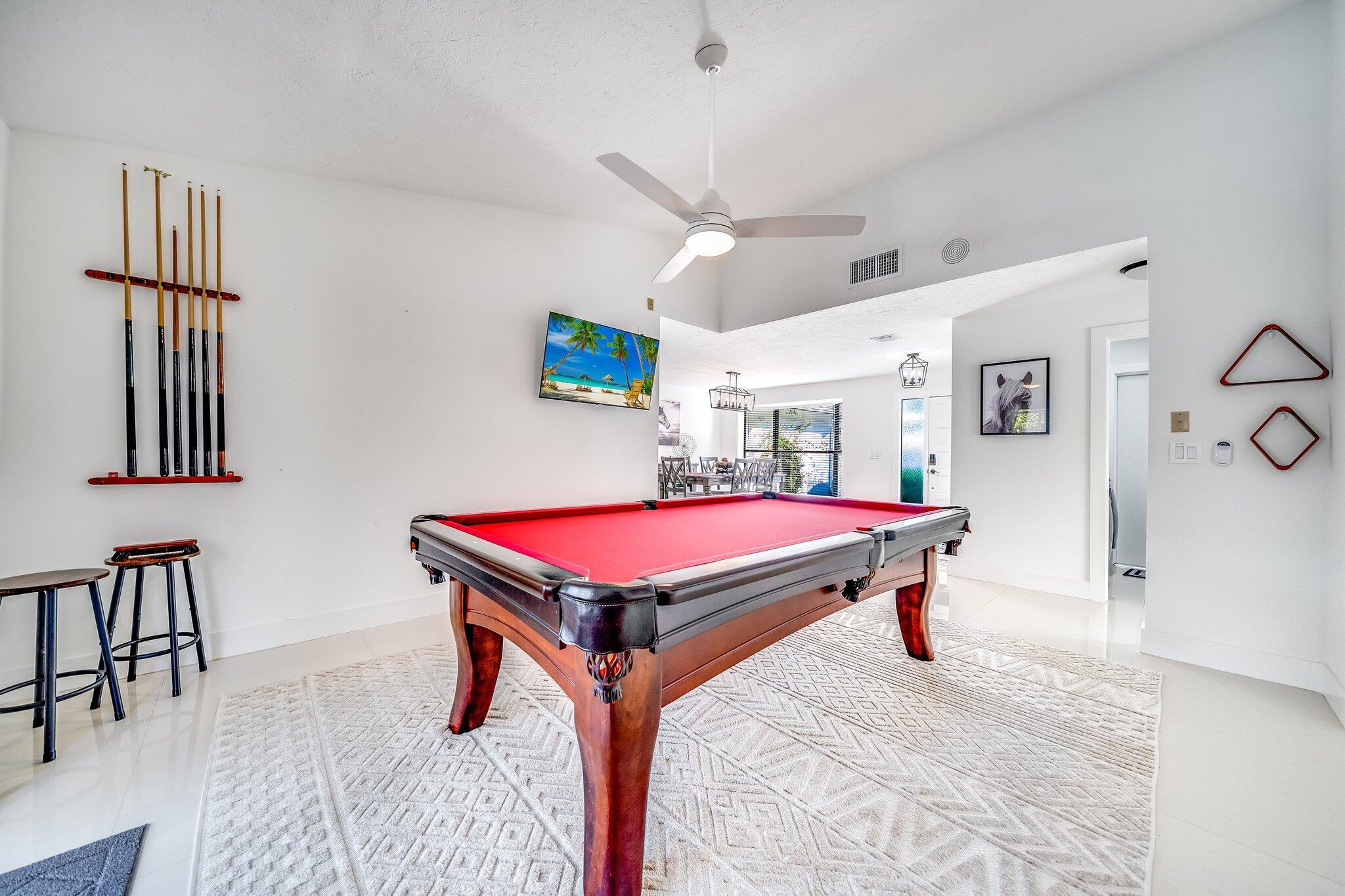 SUGAR POND MANOR OF WELLI - Residential Lease