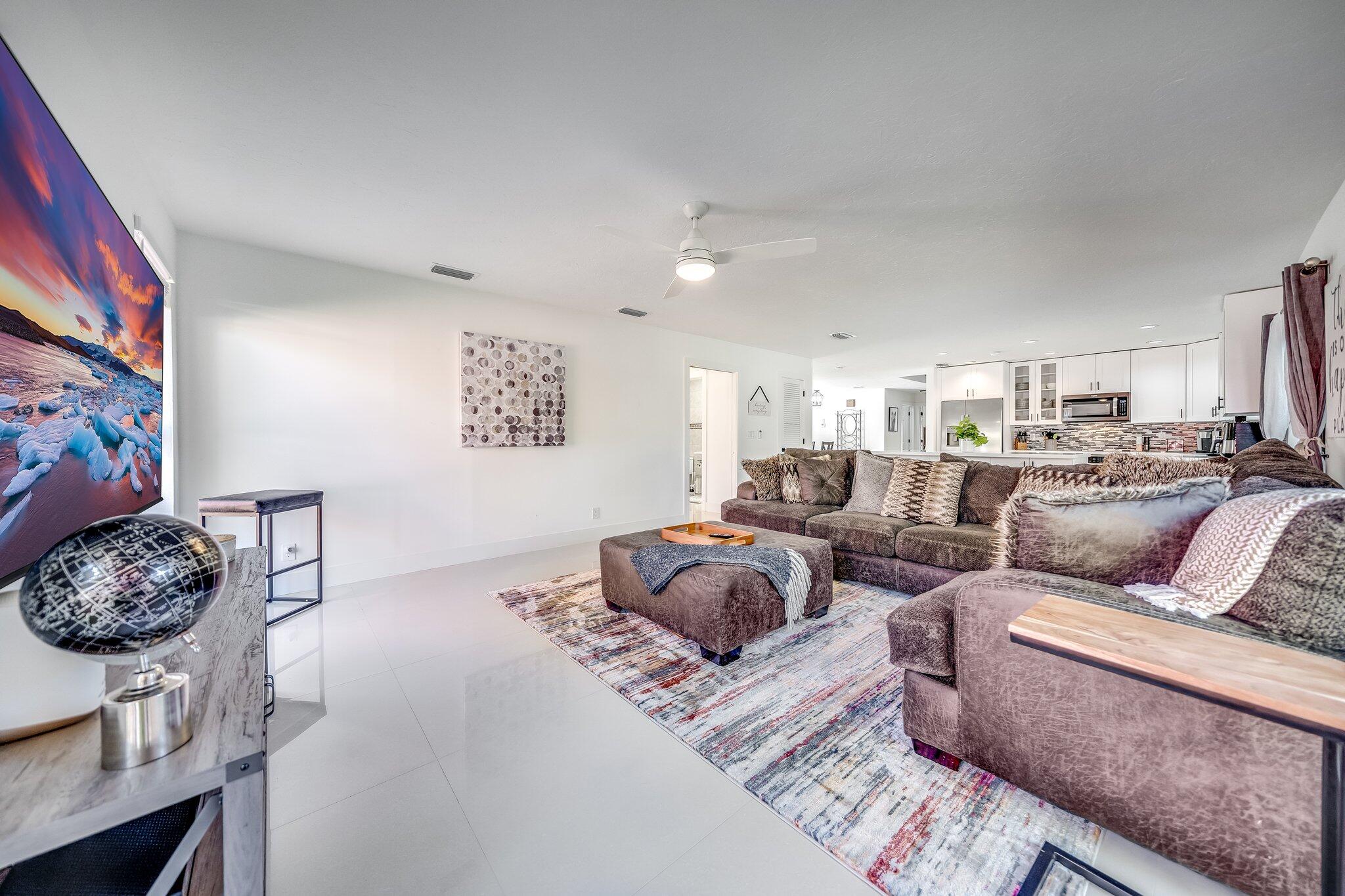 SUGAR POND MANOR OF WELLI - Residential Lease