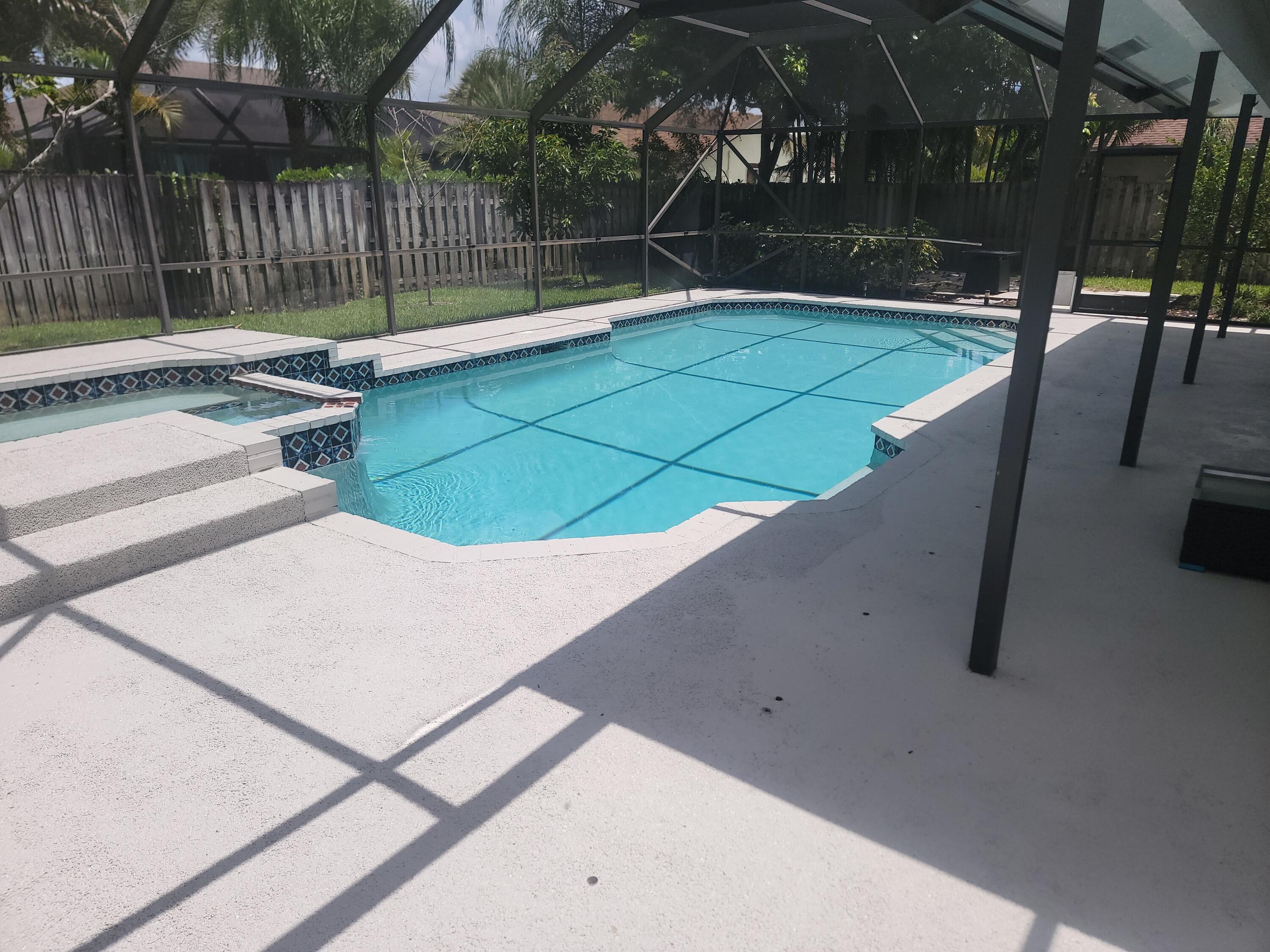 SUGAR POND MANOR OF WELLI - Residential Lease