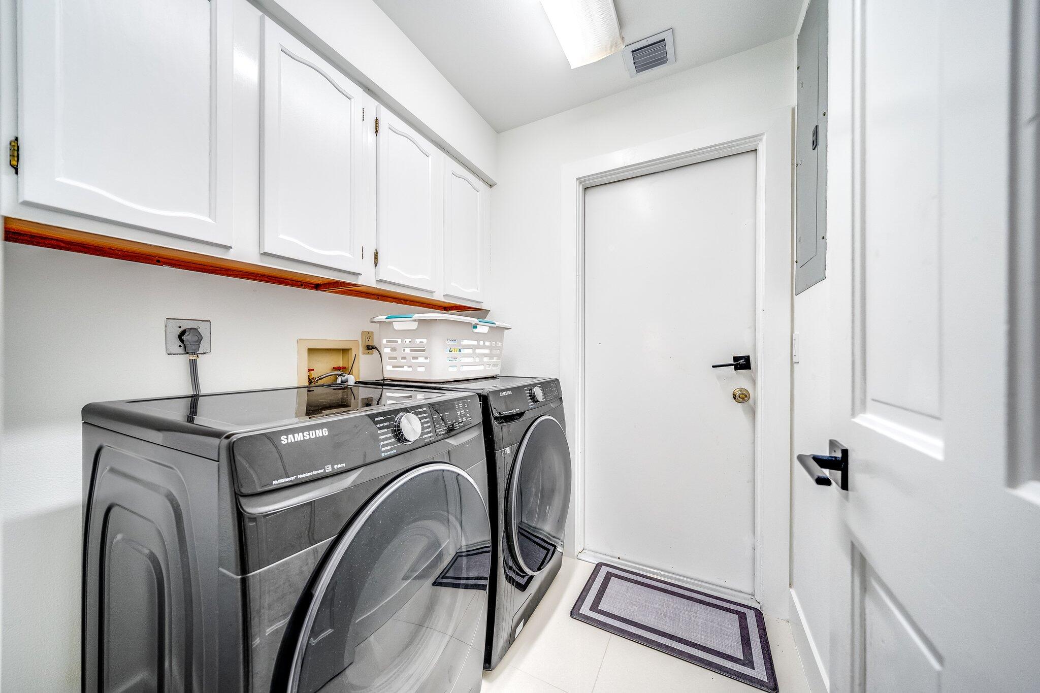 SUGAR POND MANOR OF WELLI - Residential Lease