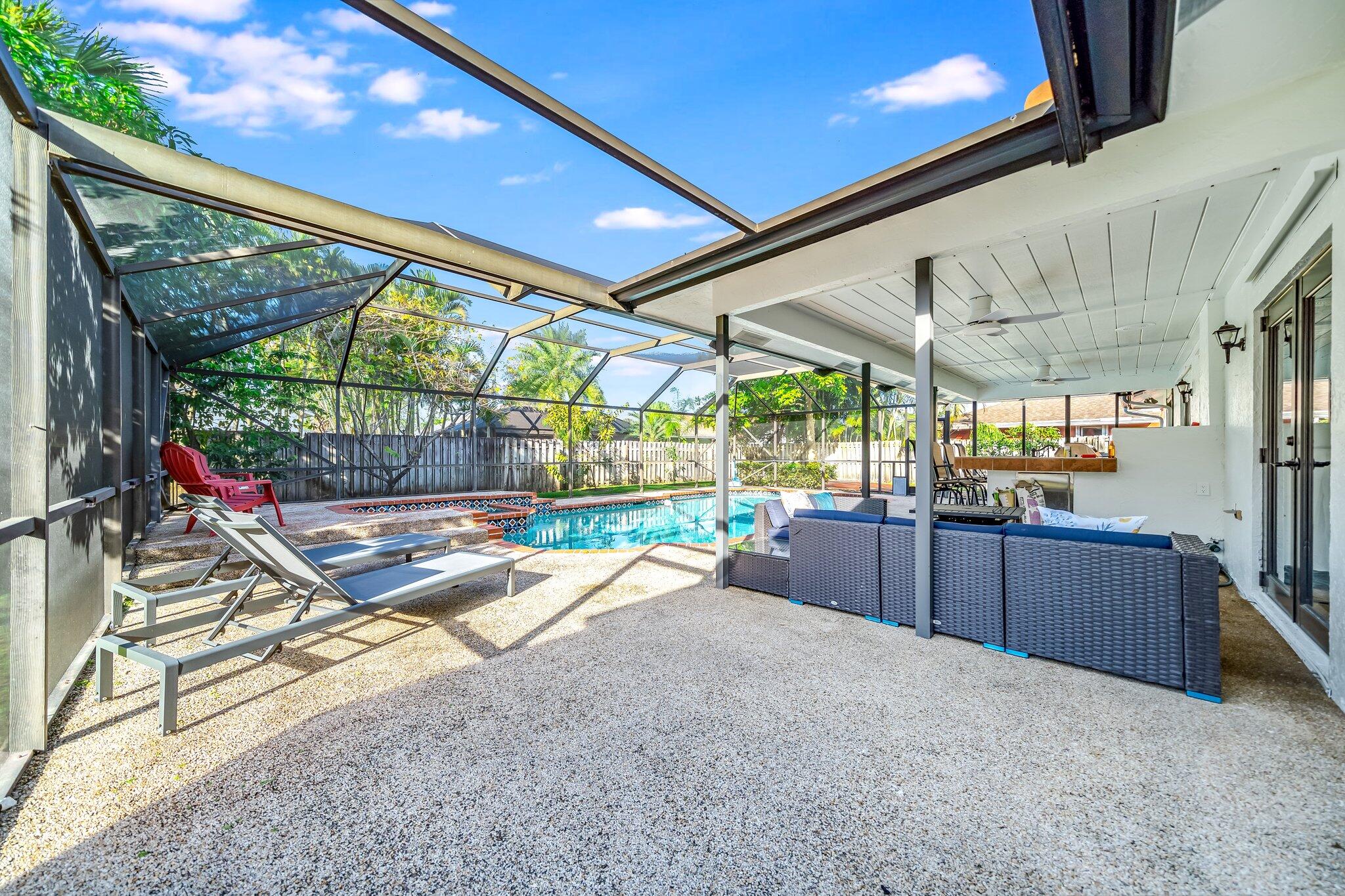 SUGAR POND MANOR OF WELLI - Residential Lease