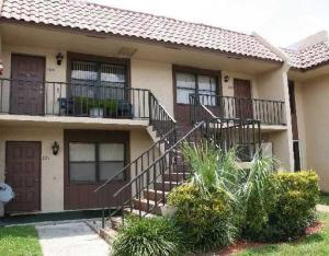 FOREST HILL VILLAS GARDEN - Residential