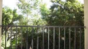 FOREST HILL VILLAS GARDEN - Residential