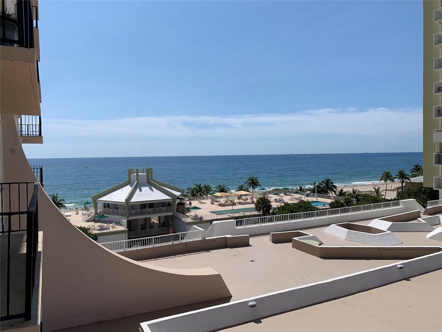 Location Location Location .... great beach place, fully furnished, steps from the ocean and clubhouse. 24hr security. garage parking. rent for 4 months or more.... walk to all the restaurants and the pier.. no pets, no smoking, balconies are closed off for construction till end of the year (you still see the ocean... shows well.