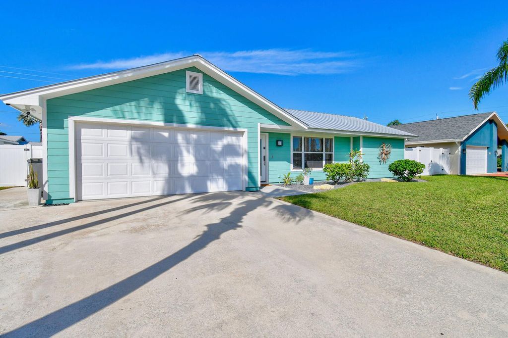 Photo of 4153 Wingo Street, Jupiter, FL 33469 (MLS # R11099905)