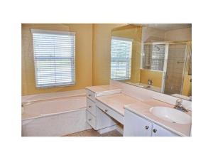 Wellingtons Edge Par 78 P - Residential Lease