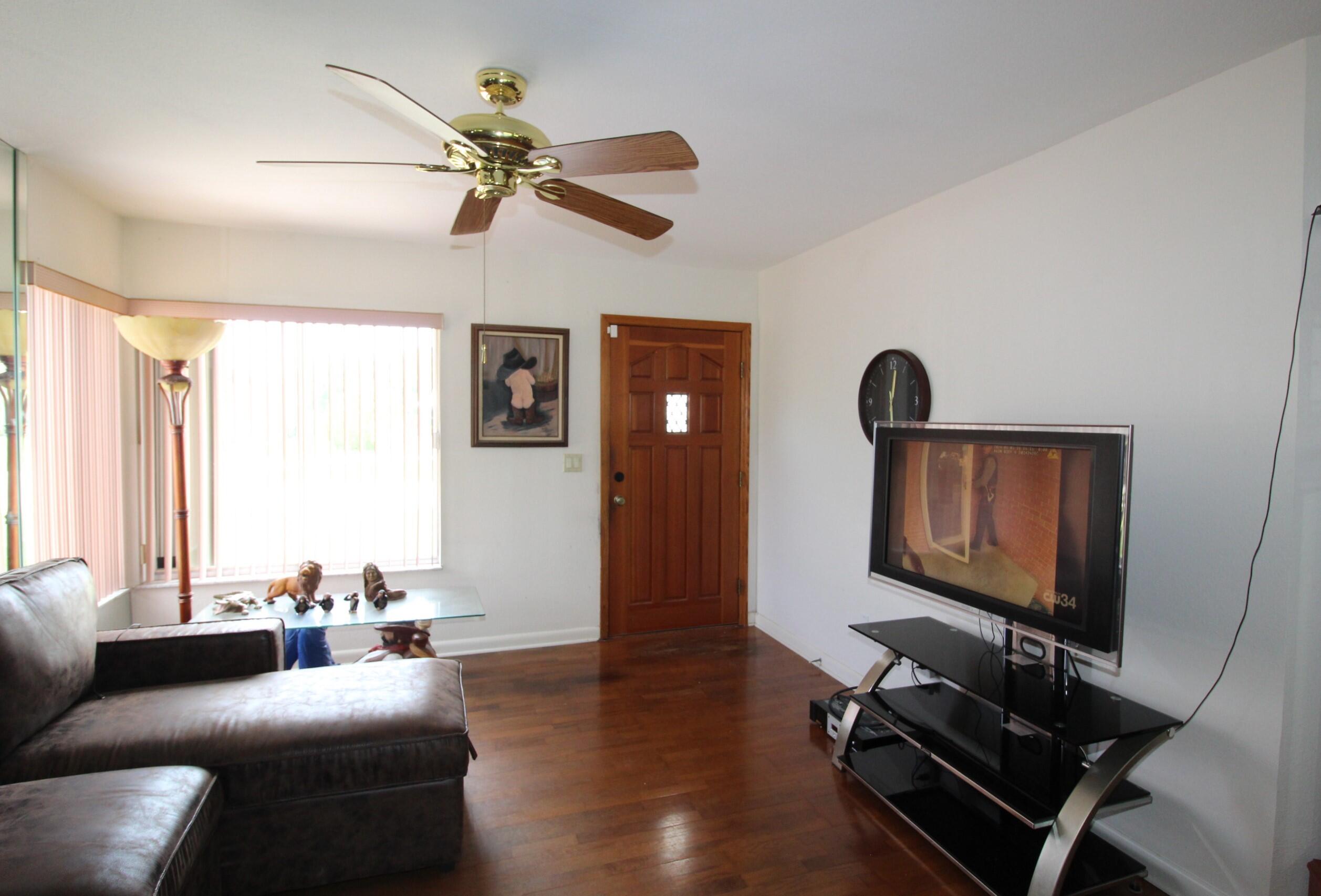 1815 SE Wexford Court