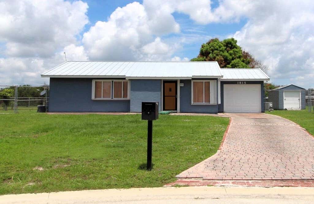 Photo of 1815 SE Wexford Court, Port Saint Lucie, FL 34952 (MLS # B26036000)