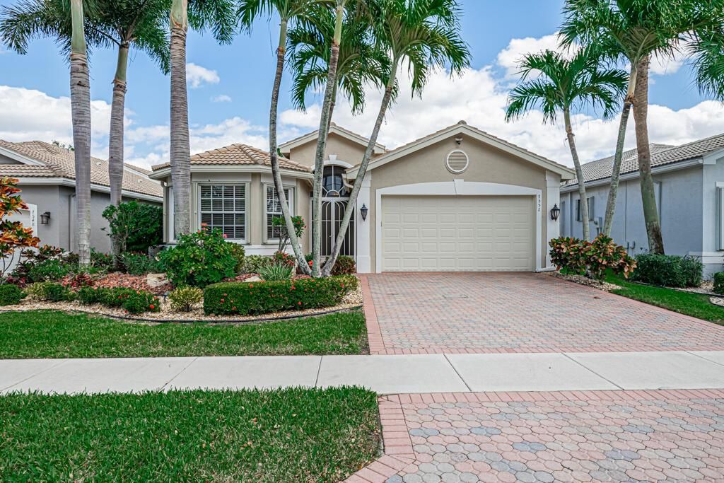 Photo of 7552 Lake Harbor Terrace, Lake Worth Beach, FL 33467 (MLS # R10873746)