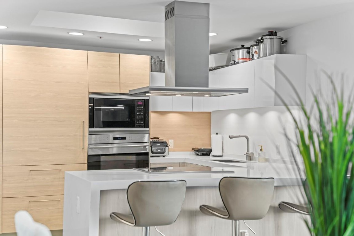 MARINA PALMS - Residential