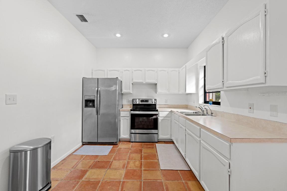 LOXAHATCHEE GROVES IN - Residential